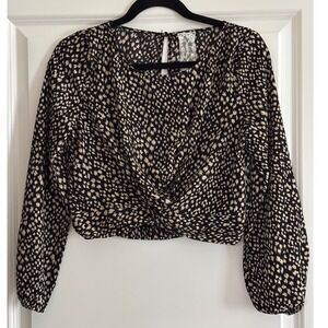 Sadie and Sage Black Leopard Print Twist Front Long Sleeve Top Size Small